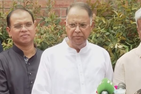 তেলের মজুদ বাড়ছে, তবু রেশনিং চলবে: জ্বালানি মন্ত্রী