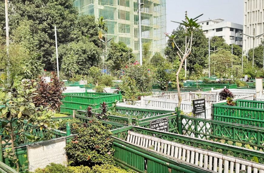 দাফন ৫০০ টাকায়, ২৫ বছর কবর রাখতে সাড়ে ৪ কোটি
