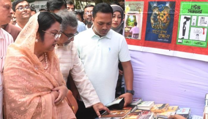 বই চিন্তার শক্তি দেয়, ভবিষ্যতের পথ দেখায়: খাদ্যমন্ত্রী