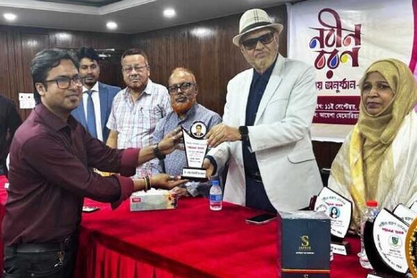 গান-কবিতা-নৃত্য-অভিনয়ে বর্ণিল বাংলা বিভাগের আয়োজন