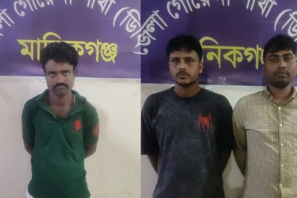 মানিকগঞ্জে ১৫৫ পিস ইয়াবাসহ গ্রেপ্তার ৩