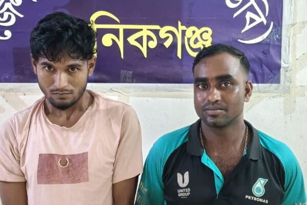 মানিকগঞ্জে ১৫ পিস ইয়াবাসহ দুই যুবক গ্রেপ্তার